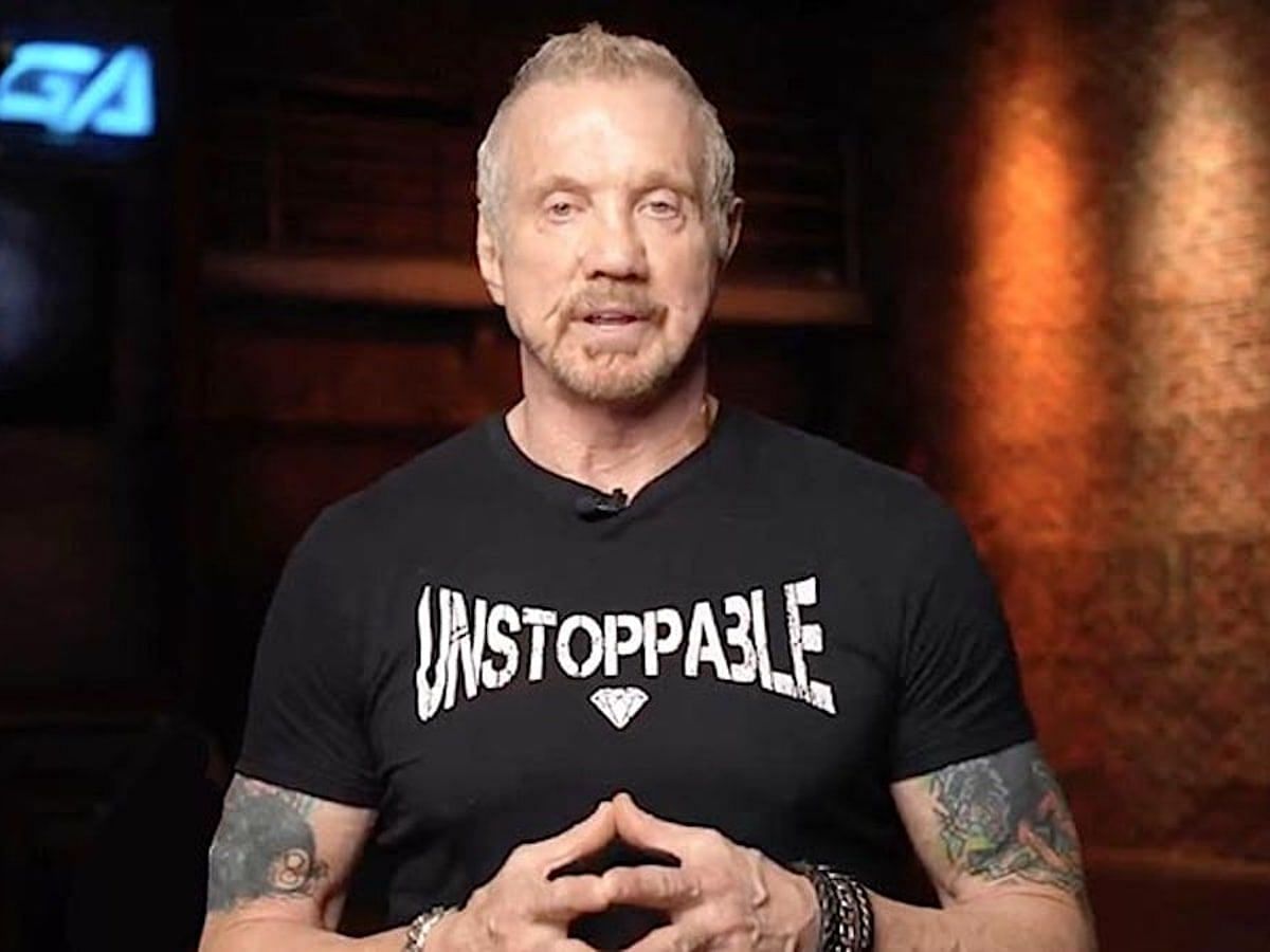 DDP gave Triple H a high-five for one of the best angles in wrestling history.